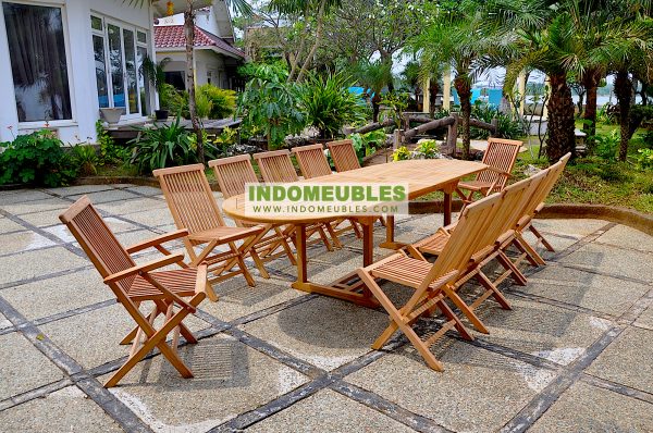 Teak Garden Furniture - Oval Double Extending And Teak Folding Chairs